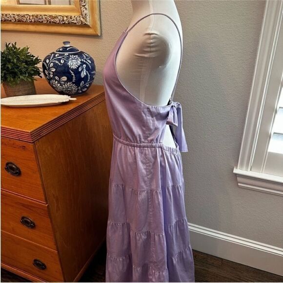 Alice + Olivia NWT Hartley Open Back Tiered Midi Dress in Lilac Size 8 - Picture 6 of 12